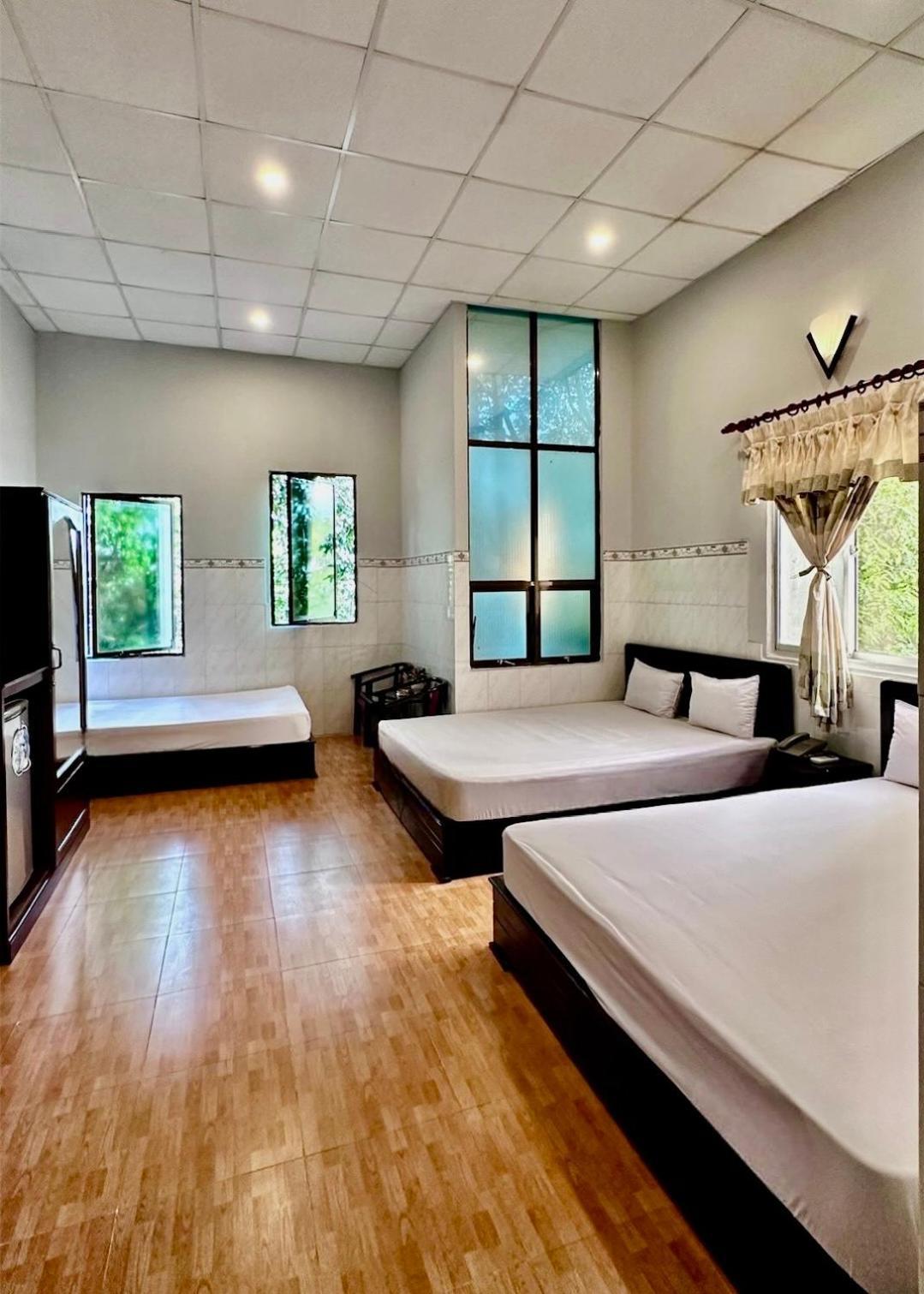 Hotel Khach San Nam Do 2